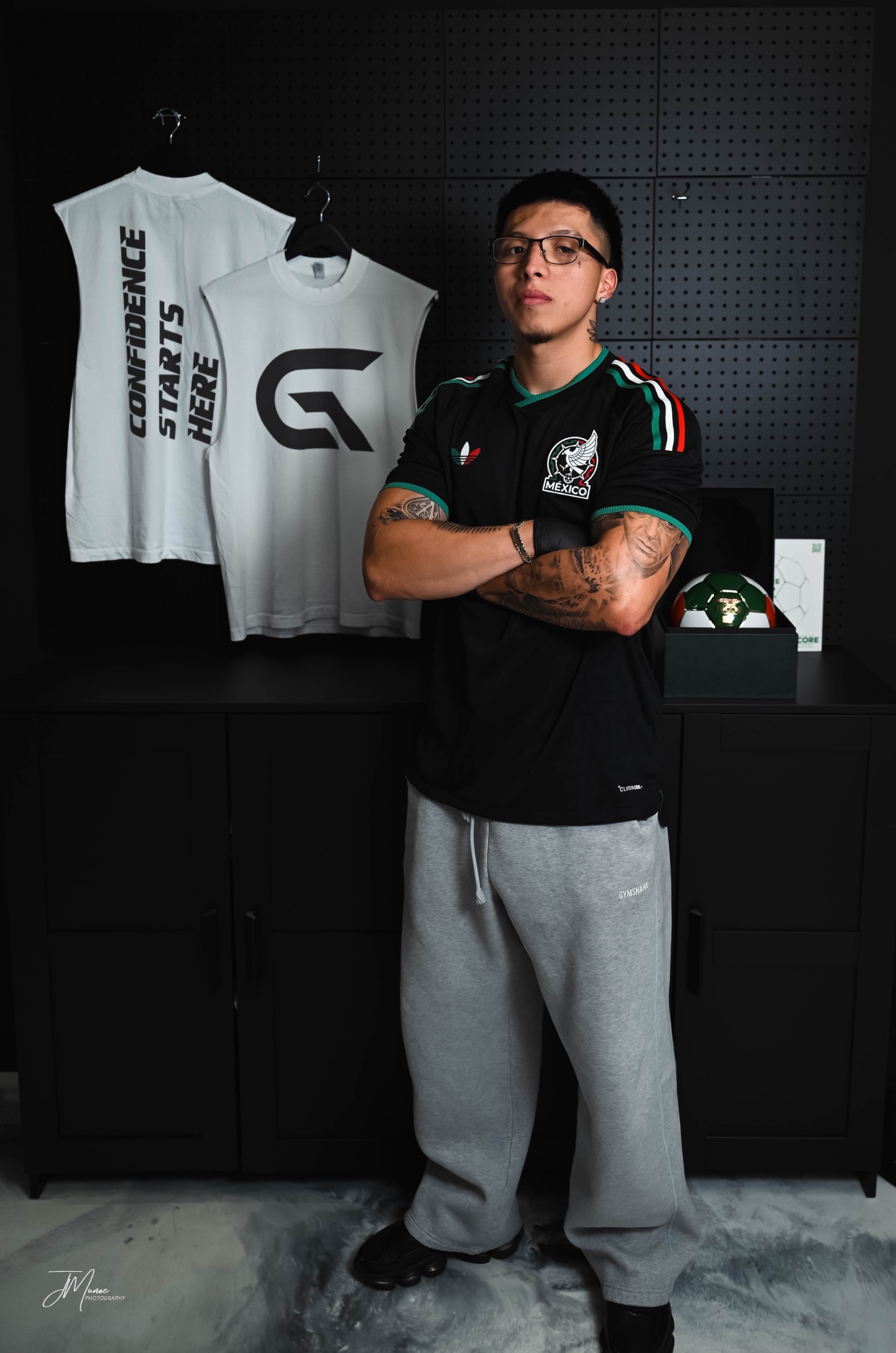 Chino, Galleri Barbershop barber